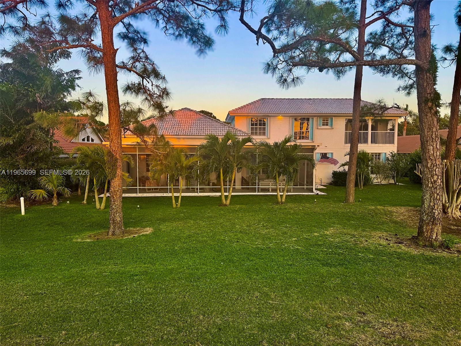 COUNTRY CLUB ESTATES PARC - Residential