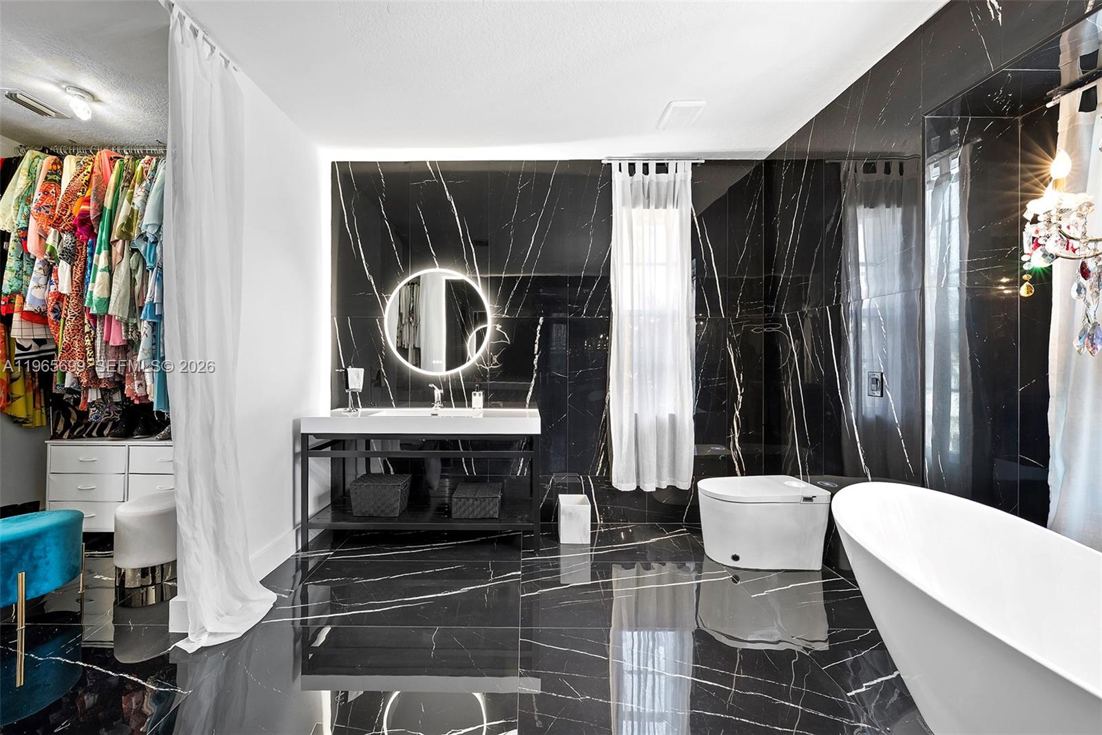 COUNTRY CLUB ESTATES PARC - Residential