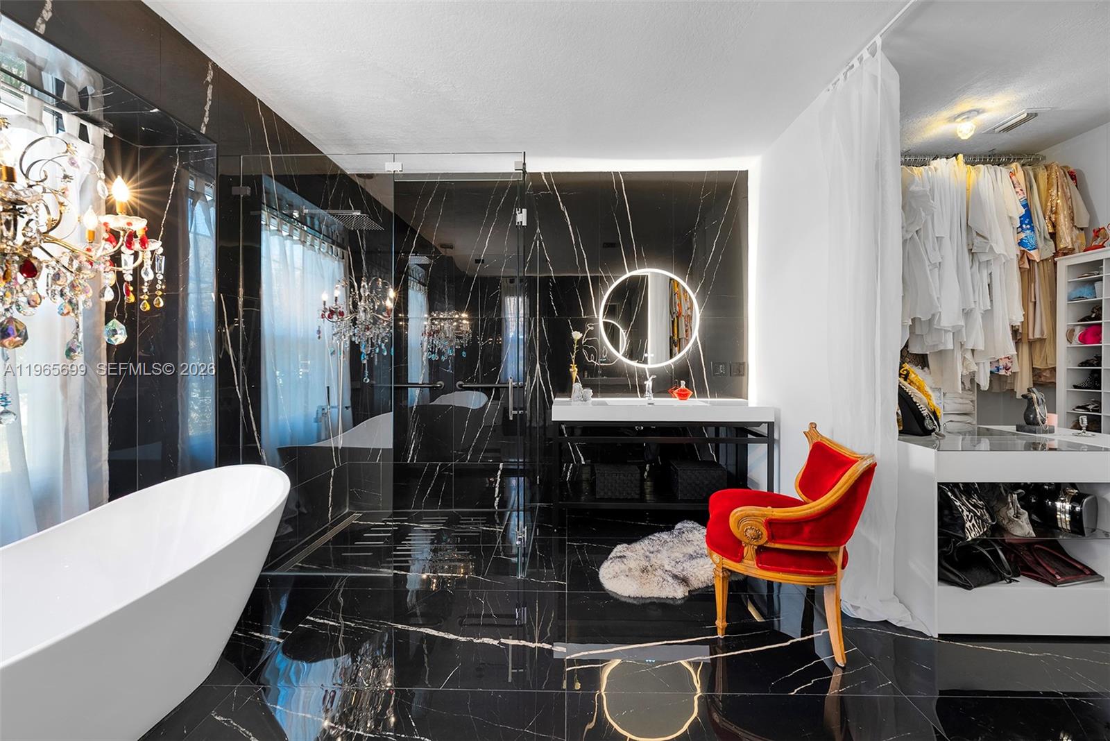 COUNTRY CLUB ESTATES PARC - Residential