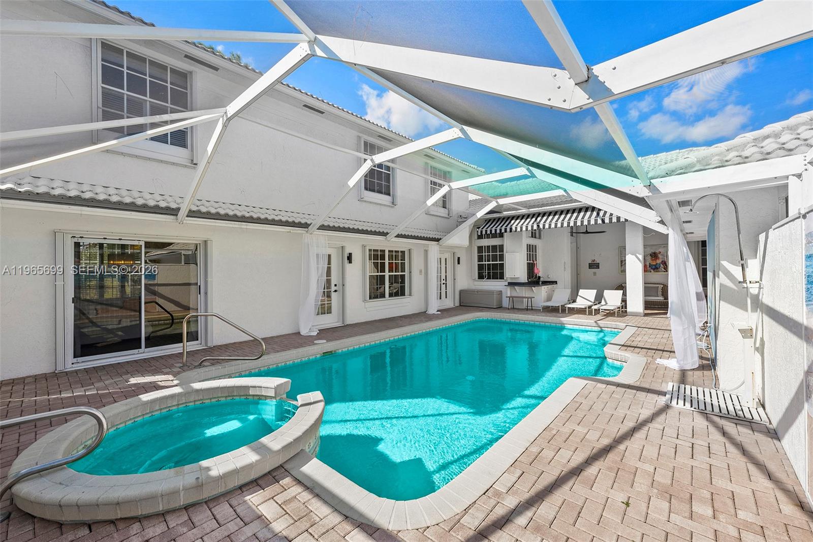 COUNTRY CLUB ESTATES PARC - Residential