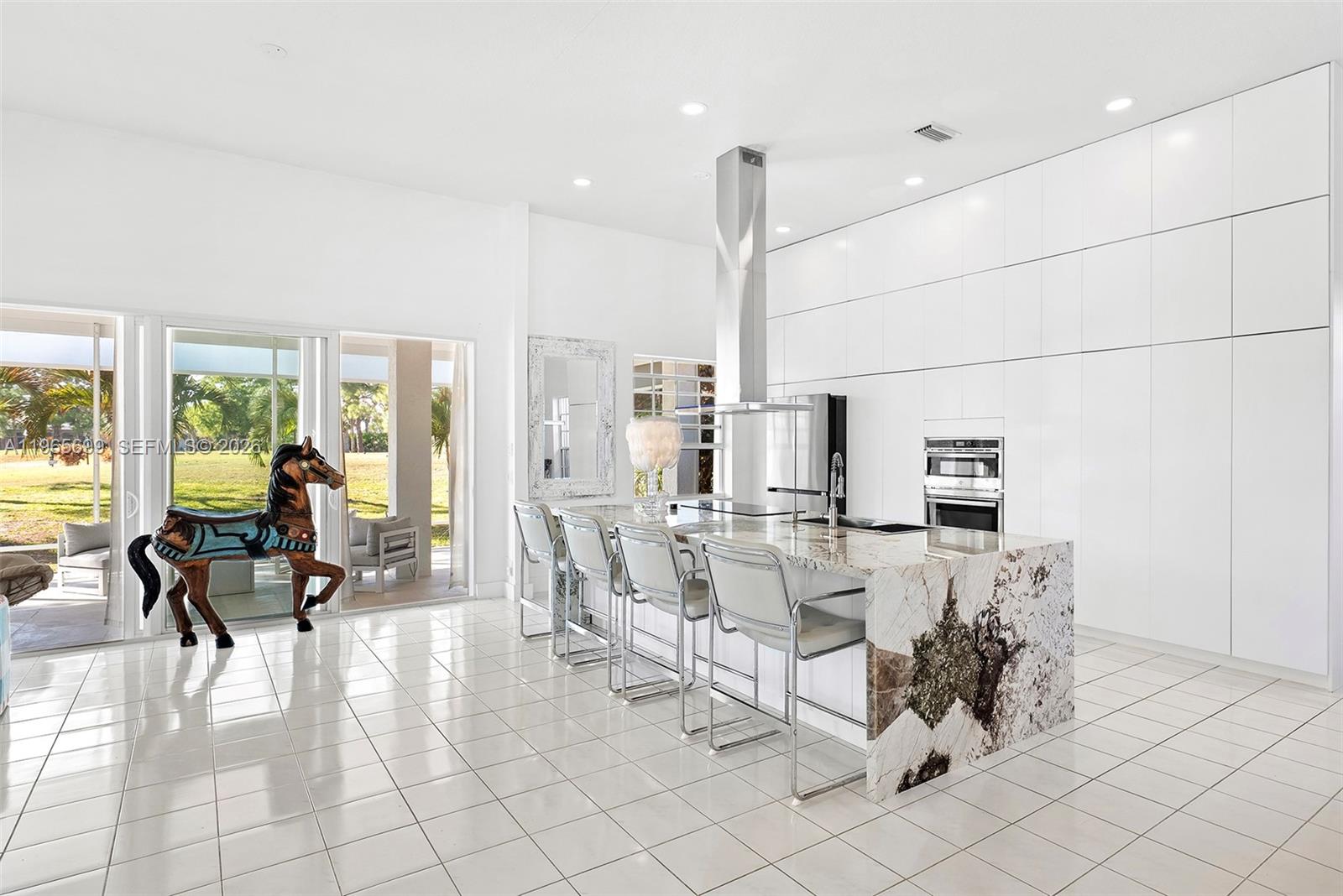 COUNTRY CLUB ESTATES PARC - Residential