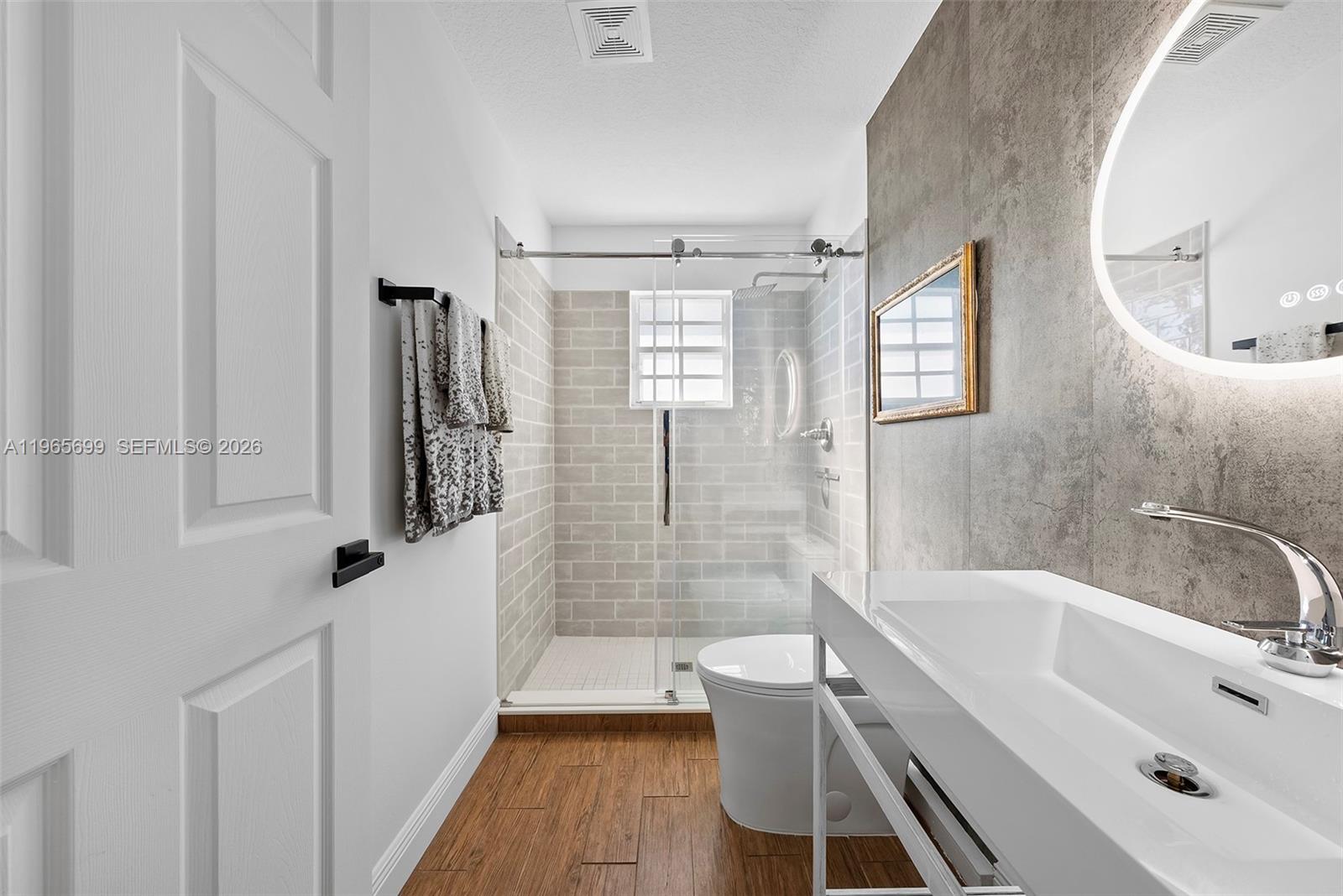 COUNTRY CLUB ESTATES PARC - Residential