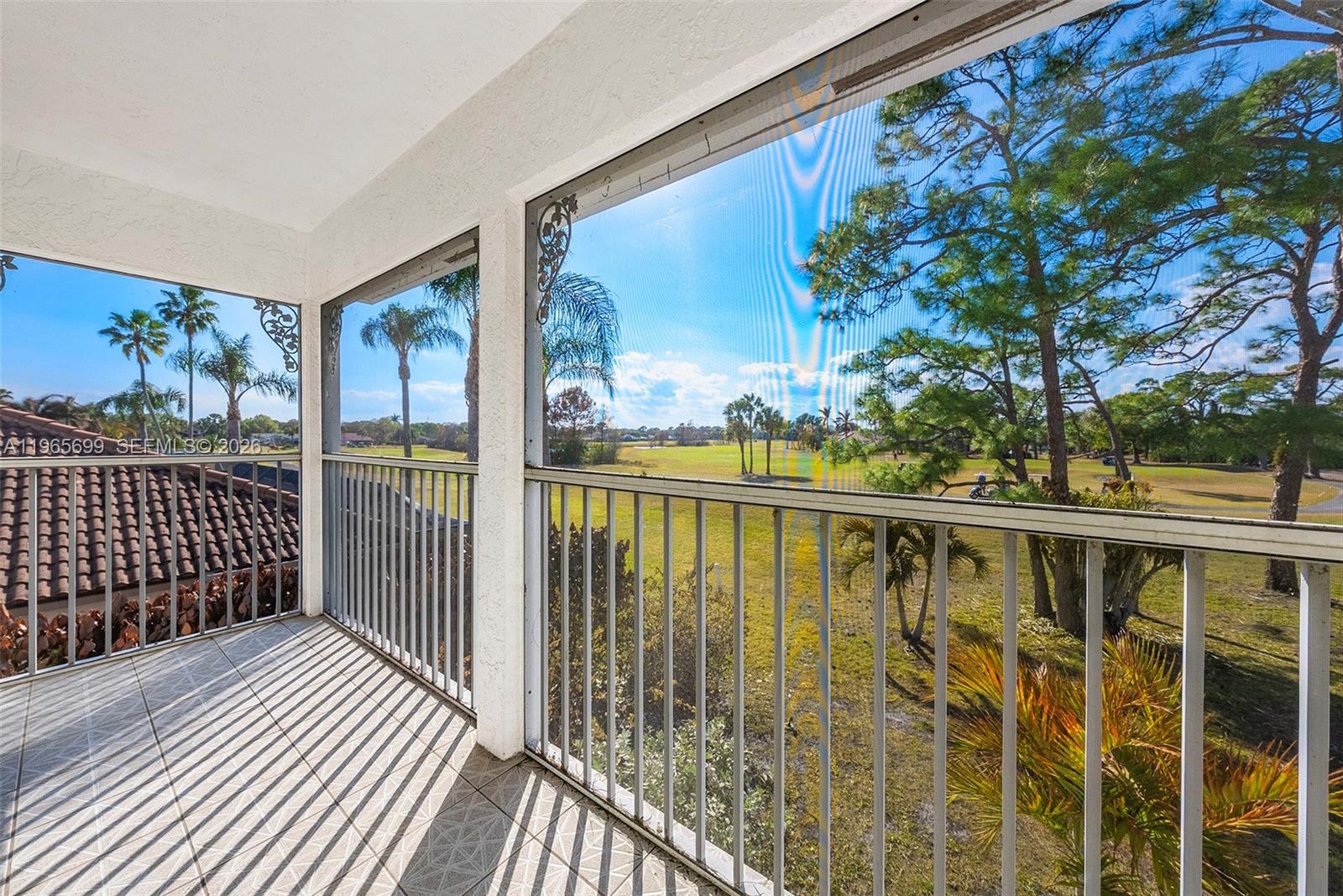 COUNTRY CLUB ESTATES PARC - Residential