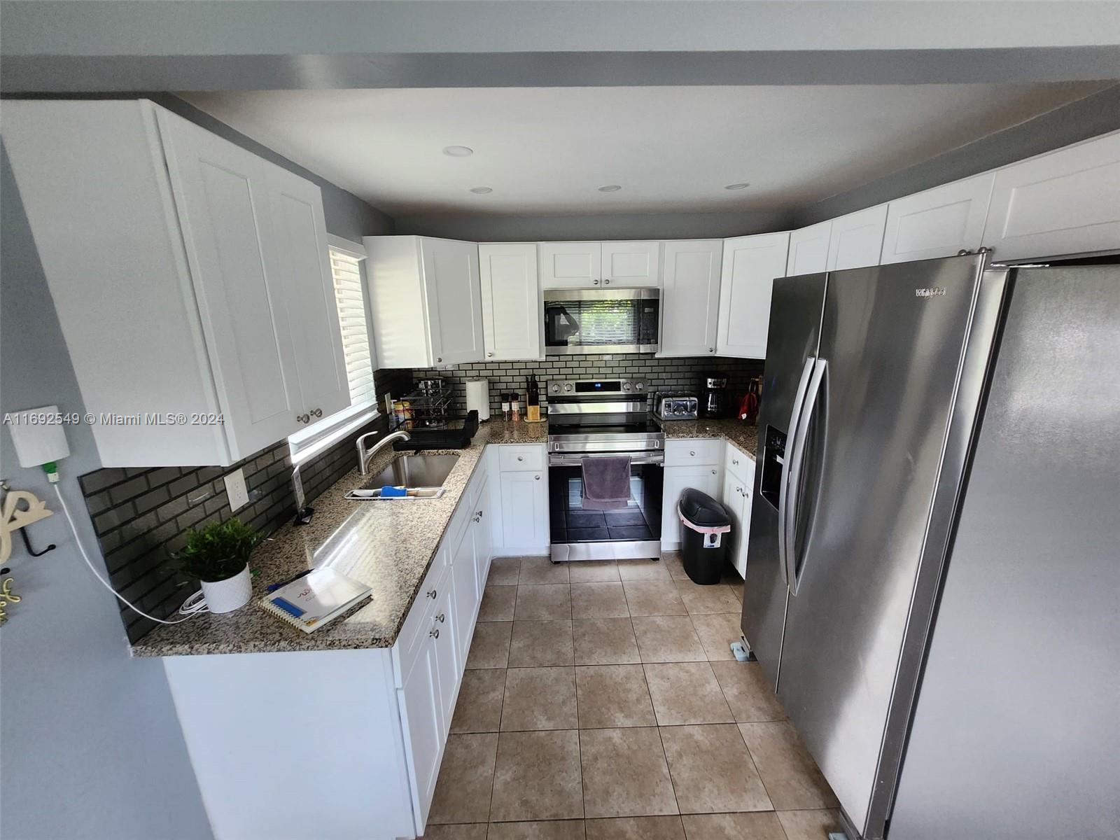 GUETHLE SUB UNREC ON AM-7 - Residential Lease
