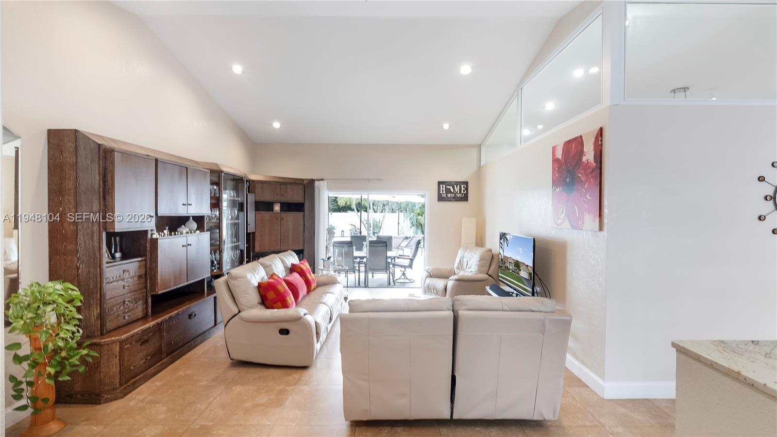 SAVANNAH PLAT 1, - Residential