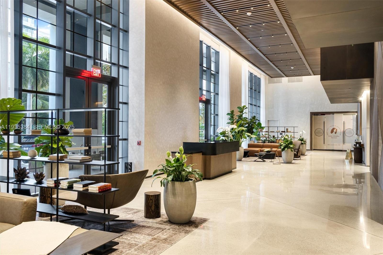 DOWNTOWN MIAMI - Residential