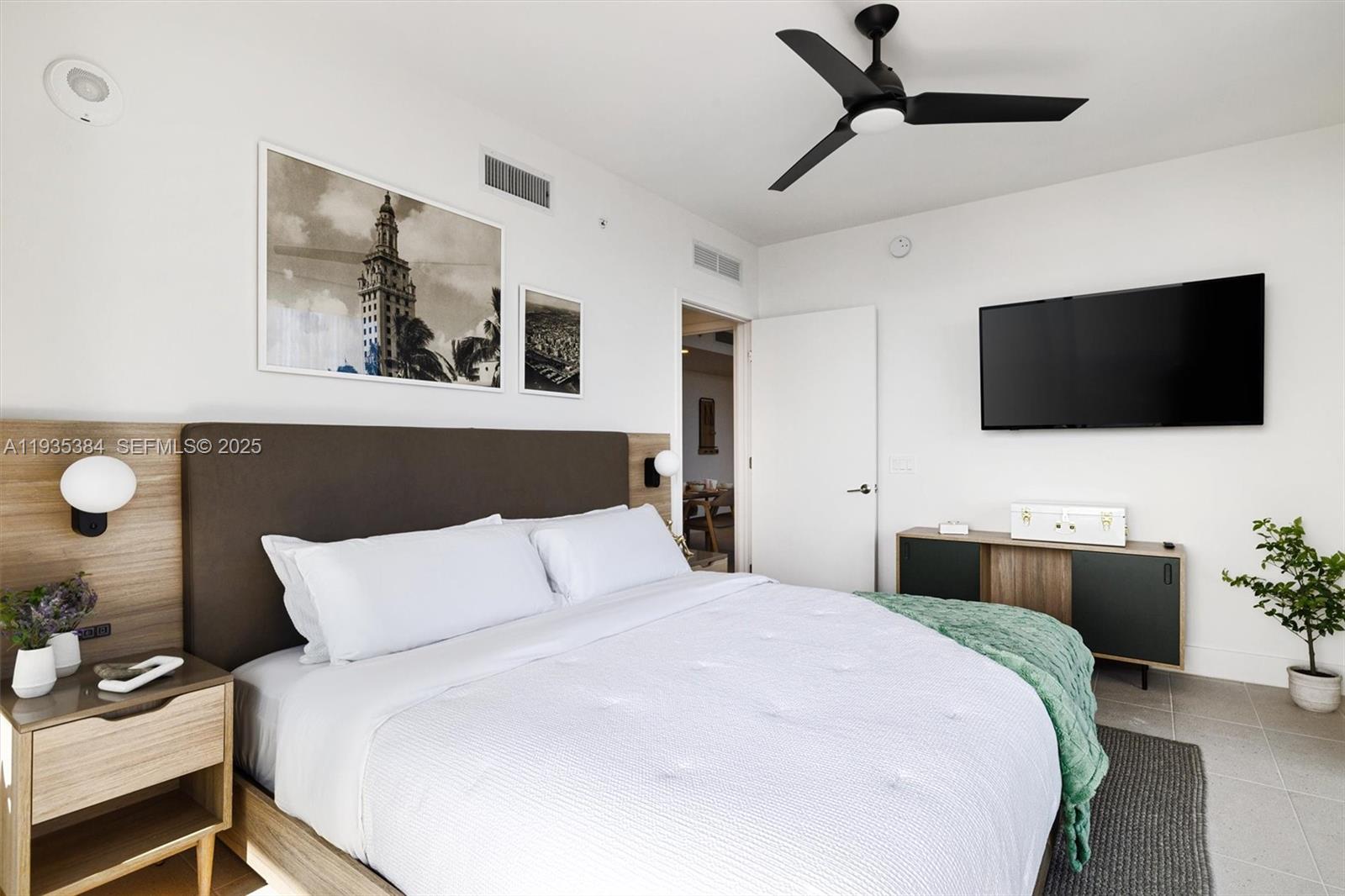 DOWNTOWN MIAMI - Residential