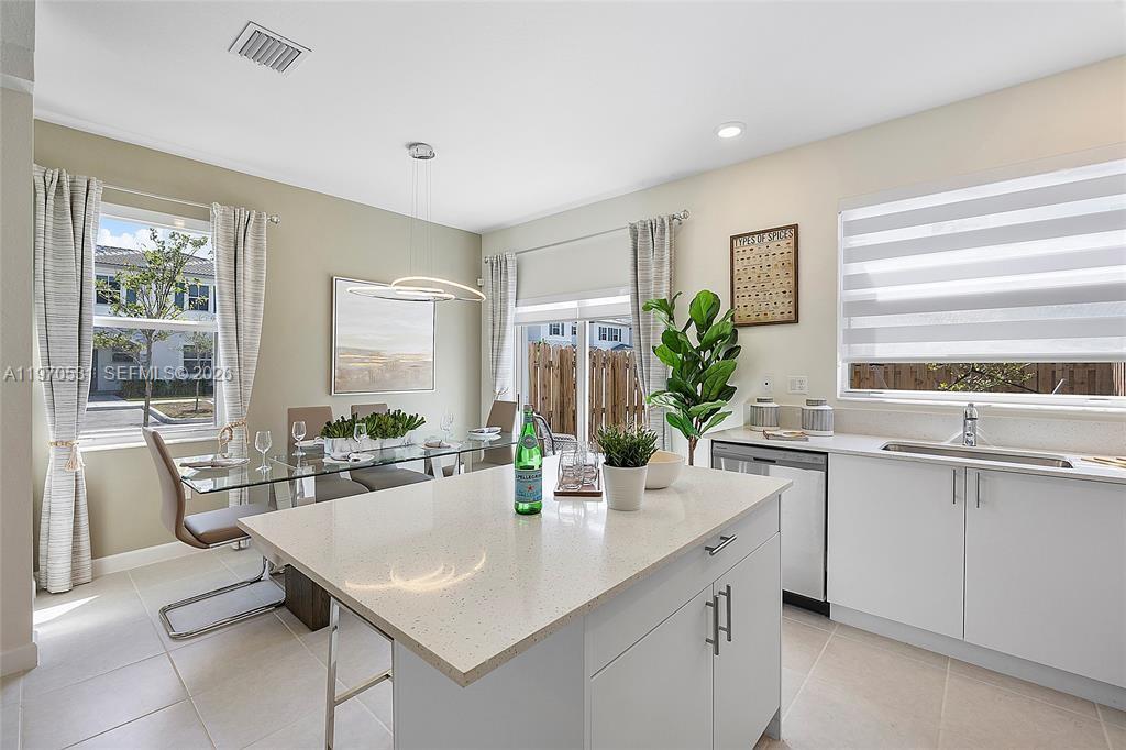 Cedar Pointe - Residential