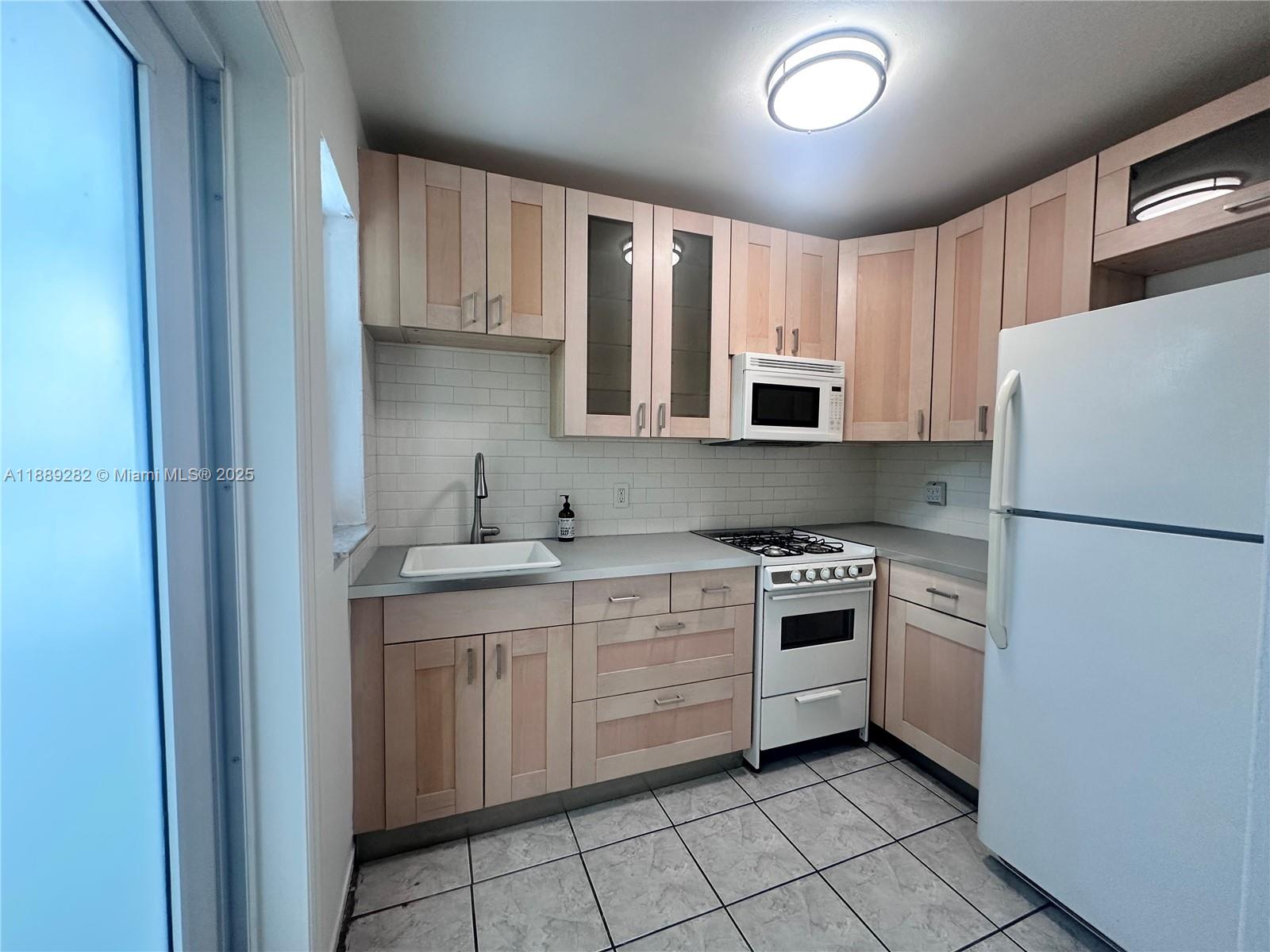 BISCAYNE Park - Residential Income