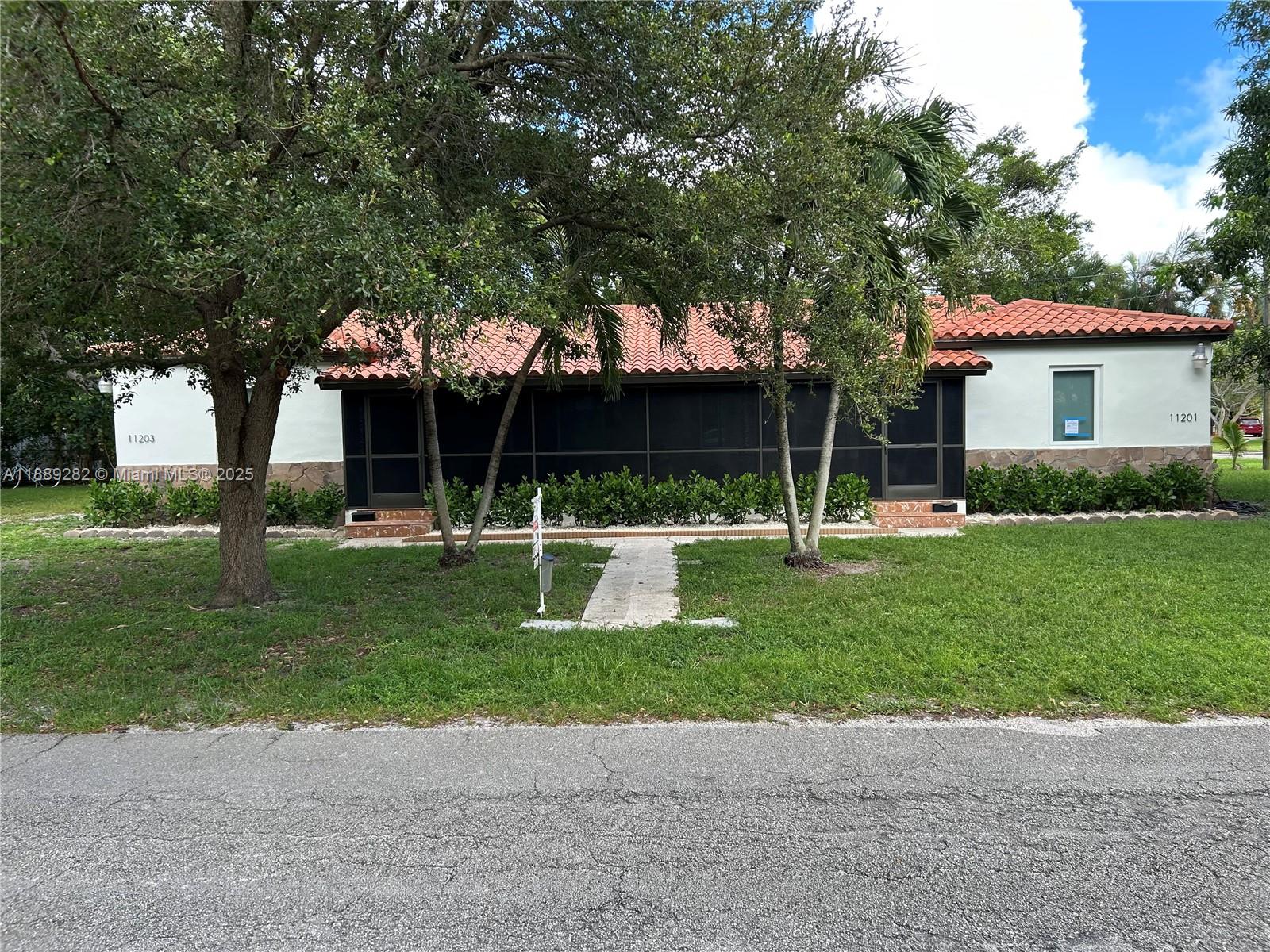 BISCAYNE Park - Residential Income