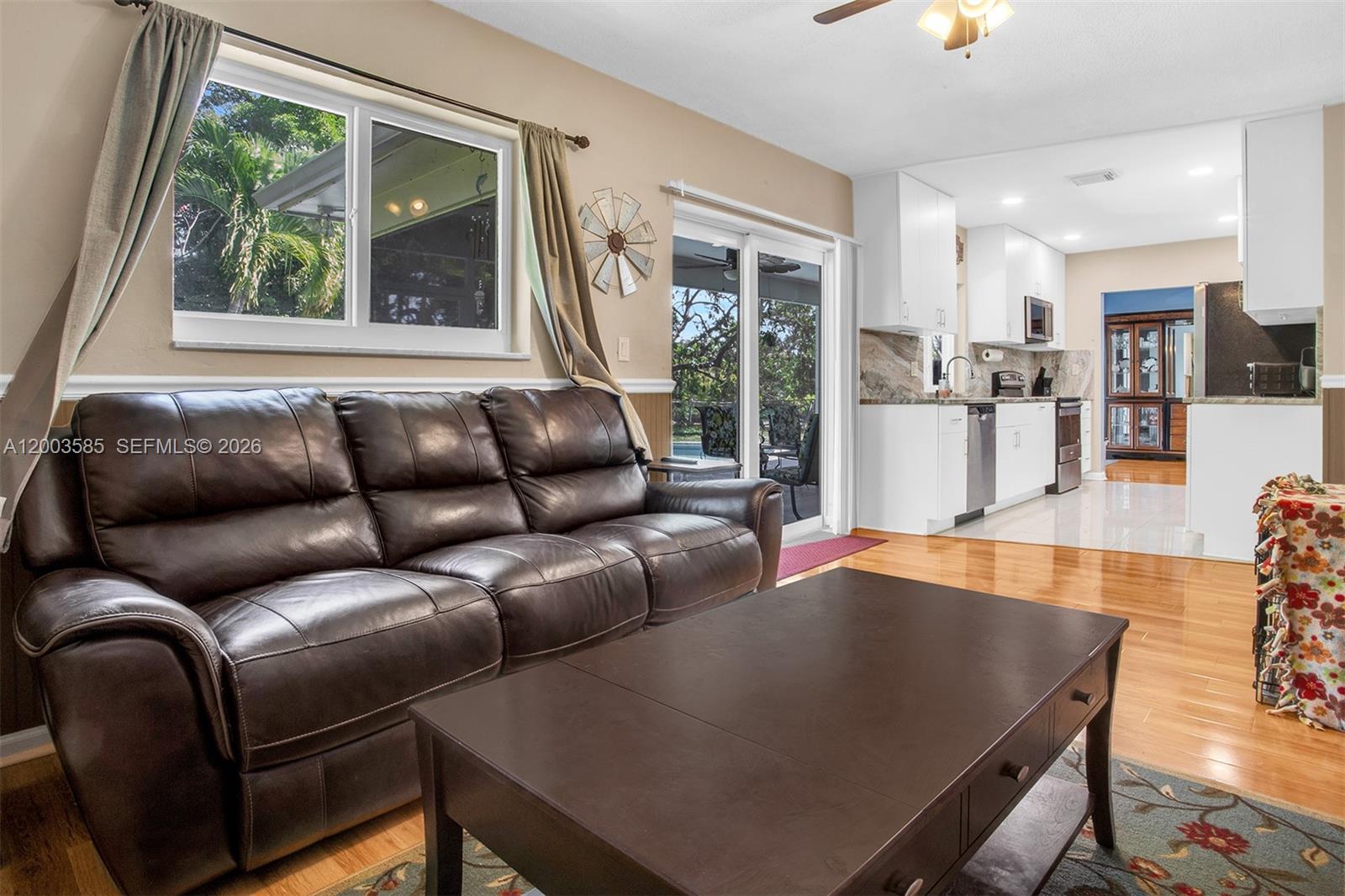 MIRROR LAKE ESTATES SEC T - Residential