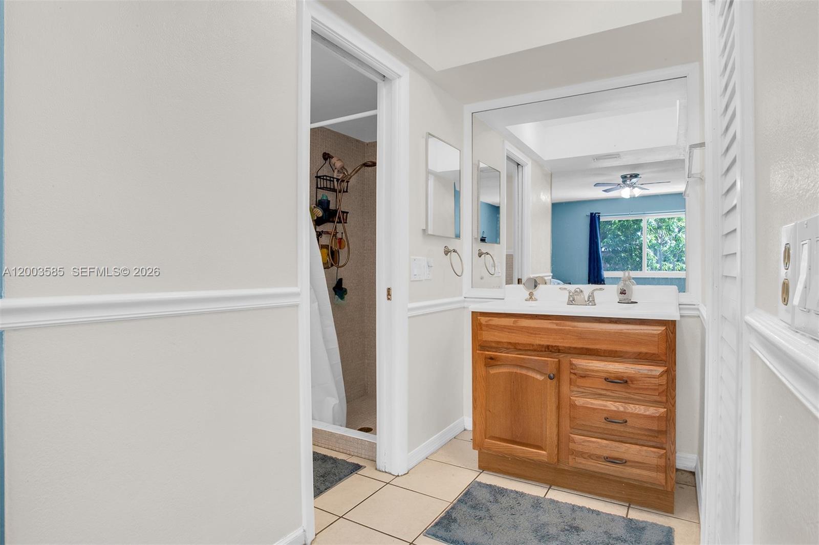 MIRROR LAKE ESTATES SEC T - Residential