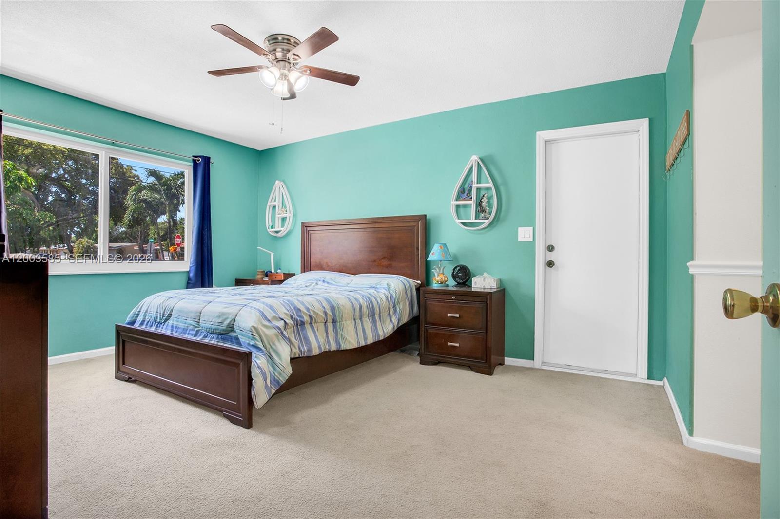 MIRROR LAKE ESTATES SEC T - Residential