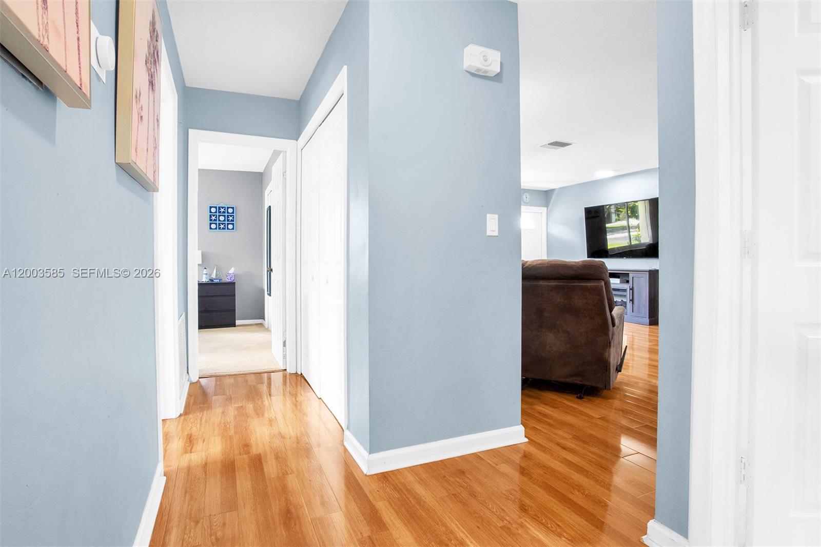 MIRROR LAKE ESTATES SEC T - Residential