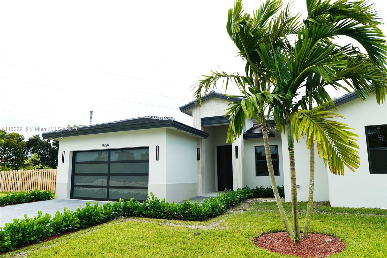 Property for Sale at 8220 Sw 193rd Terrace, Cutler Bay, Miami-Dade County, Florida - Bedrooms: 4 
Bathrooms: 4  - $1,650,000