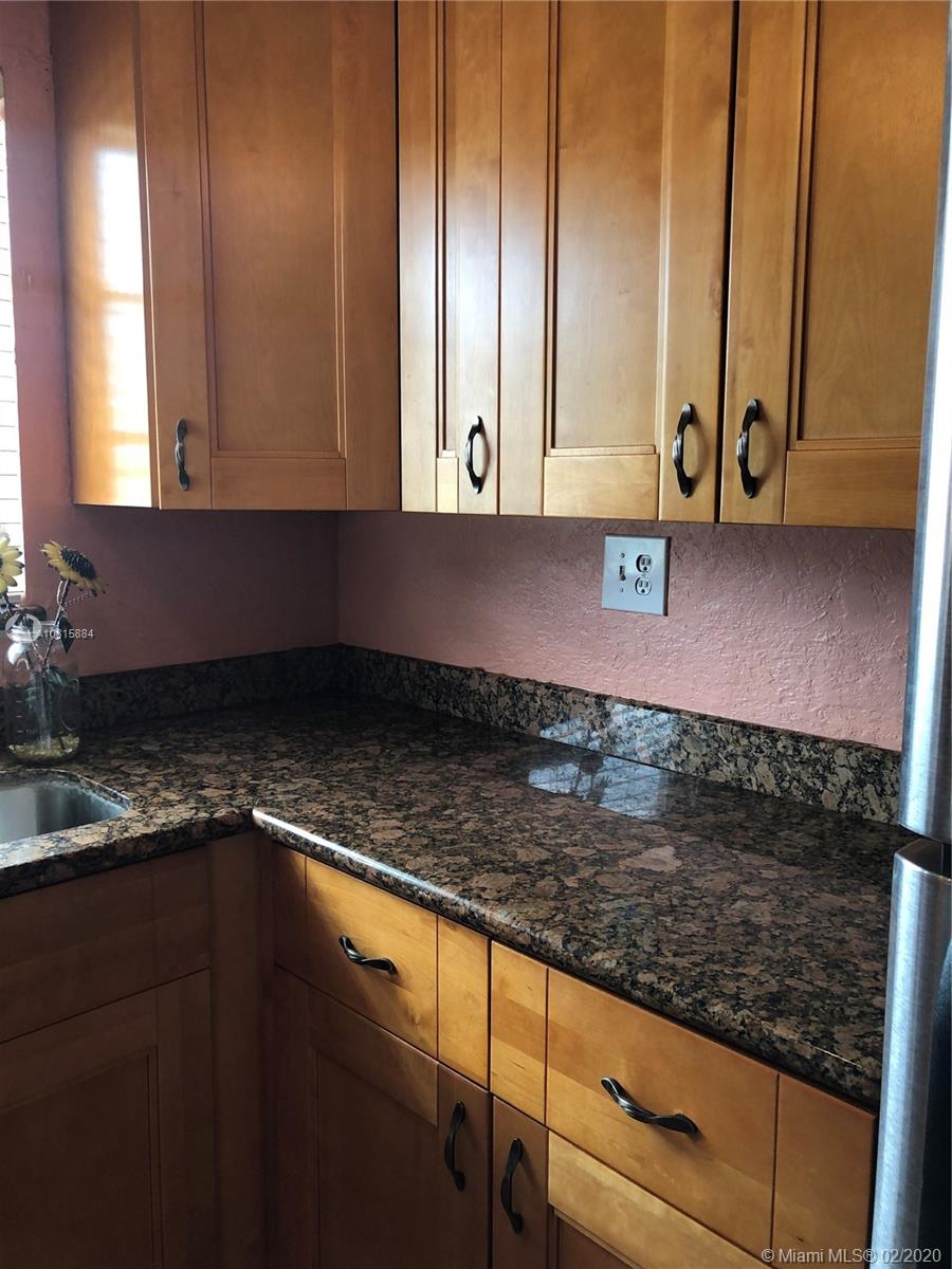 SANDPEBBLES TOWNHOUSE CON - Residential