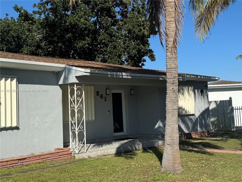 Photo of 561 NW 190th St, Miami Gardens, FL 33169 (MLS # A11921505)