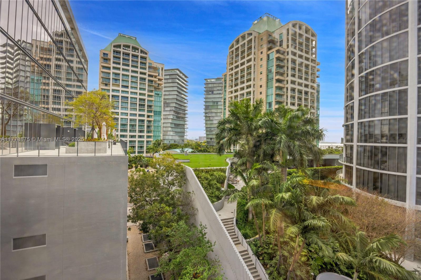 CLUB RESIDENCES AT PARK GR - Residential