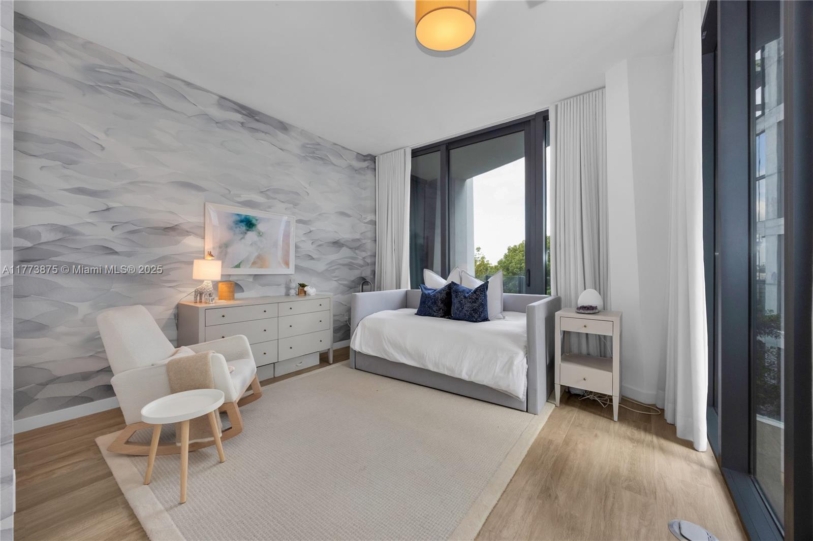 CLUB RESIDENCES AT PARK GR - Residential