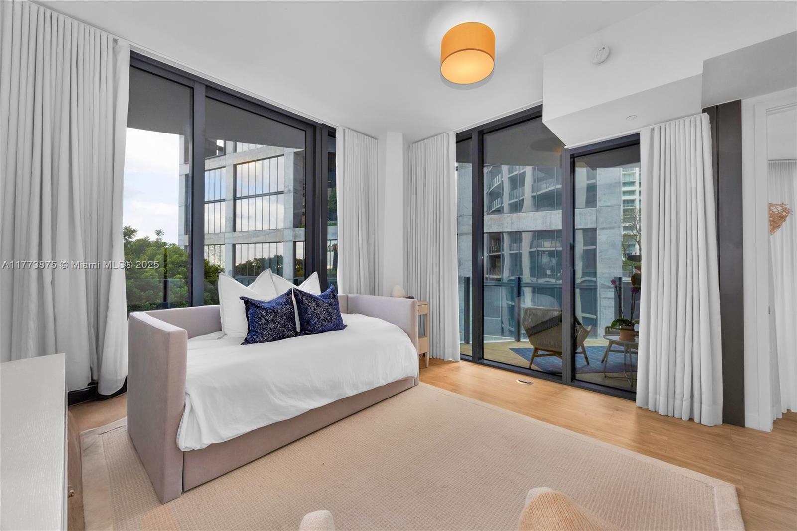 CLUB RESIDENCES AT PARK GR - Residential