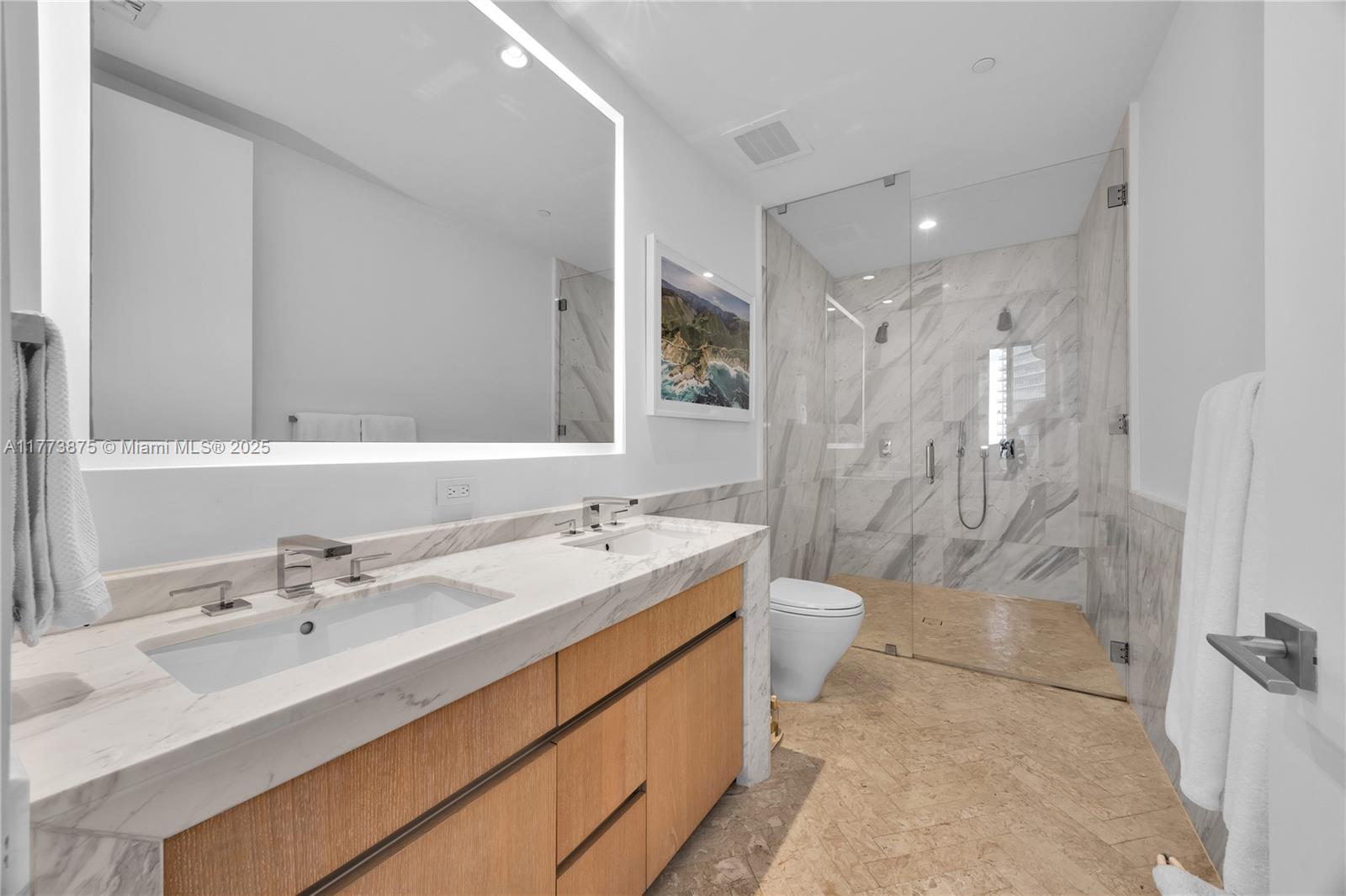 CLUB RESIDENCES AT PARK GR - Residential