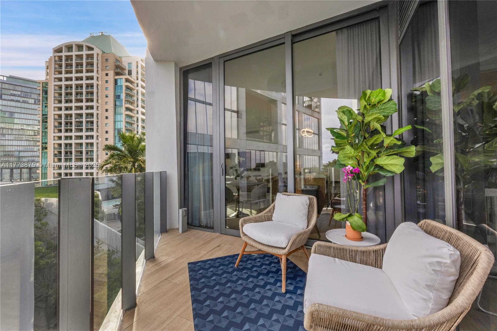 CLUB RESIDENCES AT PARK GR - Residential