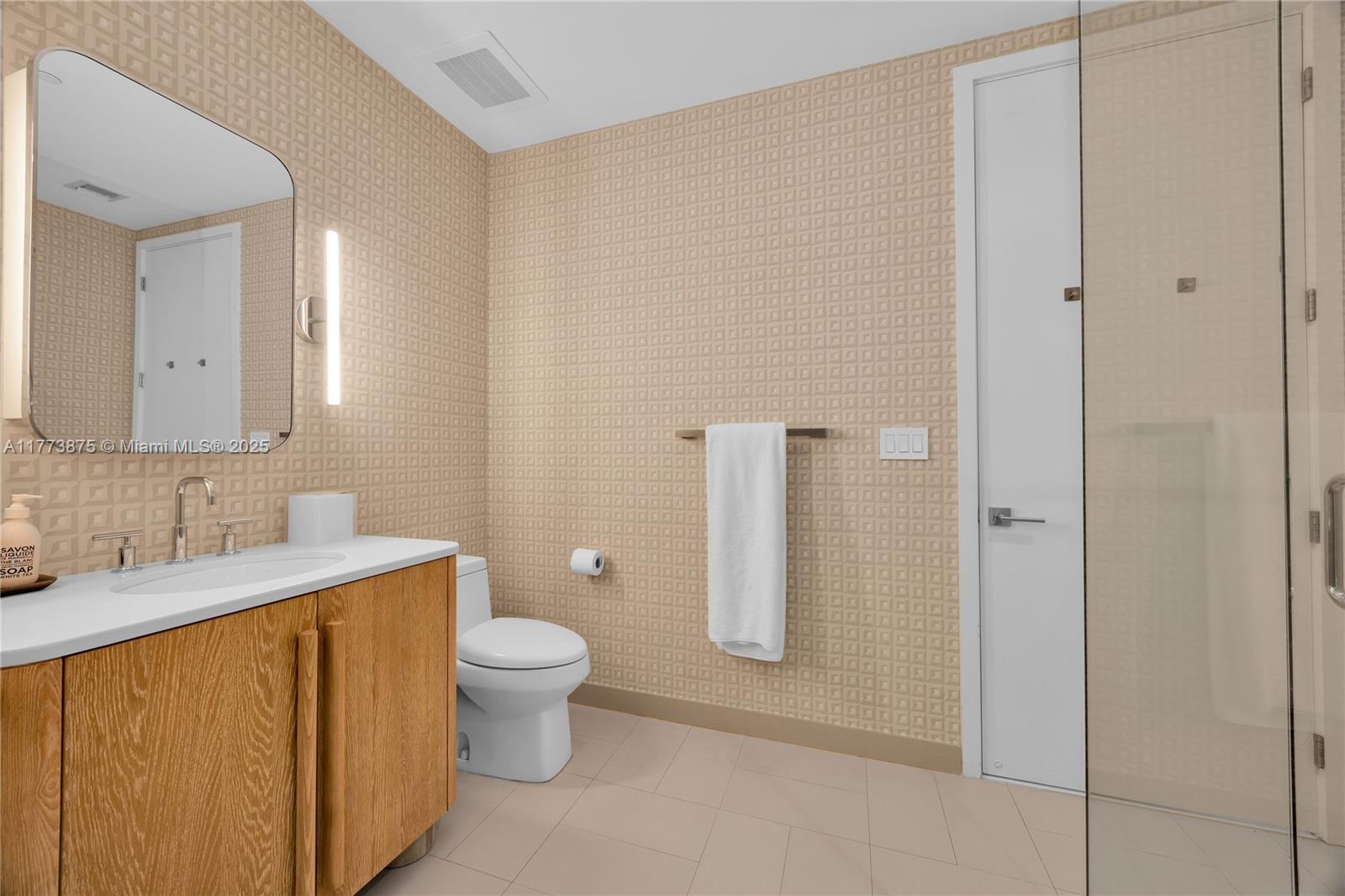 CLUB RESIDENCES AT PARK GR - Residential