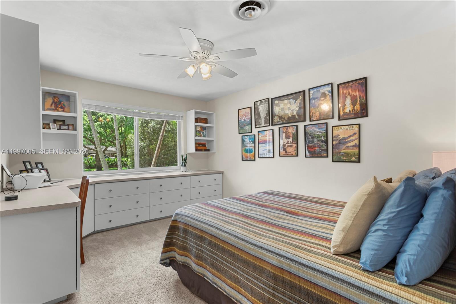 ROCK LAKE - Residential