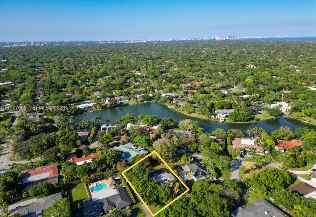 ROCK LAKE - Residential