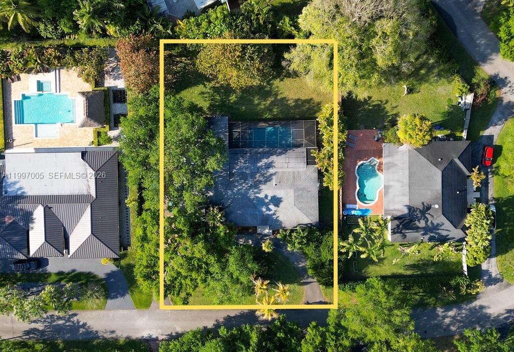 ROCK LAKE - Residential