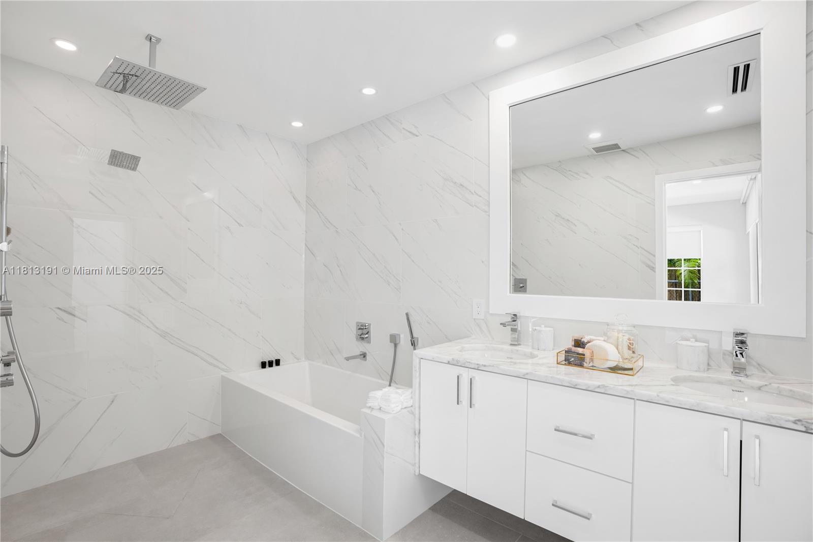 BAY POINT - Residential