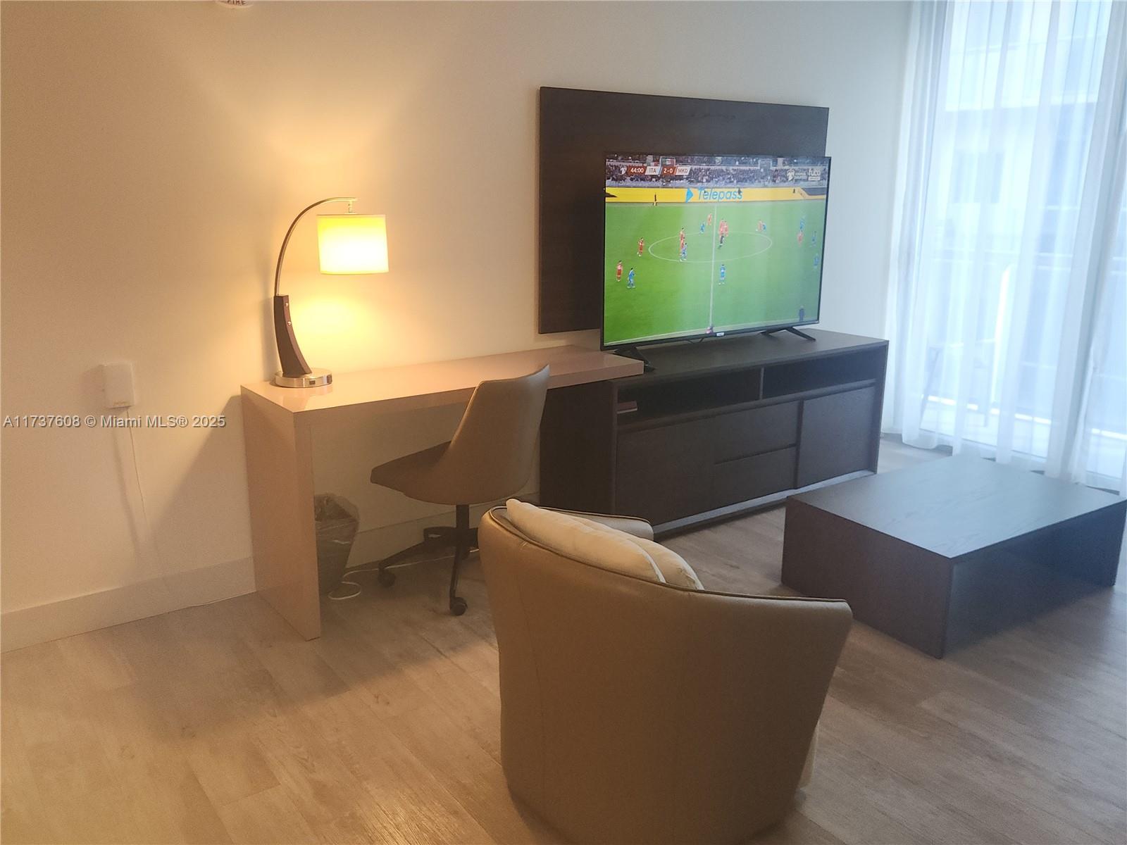 COSTA HOLLYWOOD CONDO - Residential