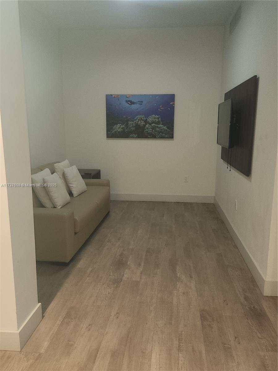 COSTA HOLLYWOOD CONDO - Residential