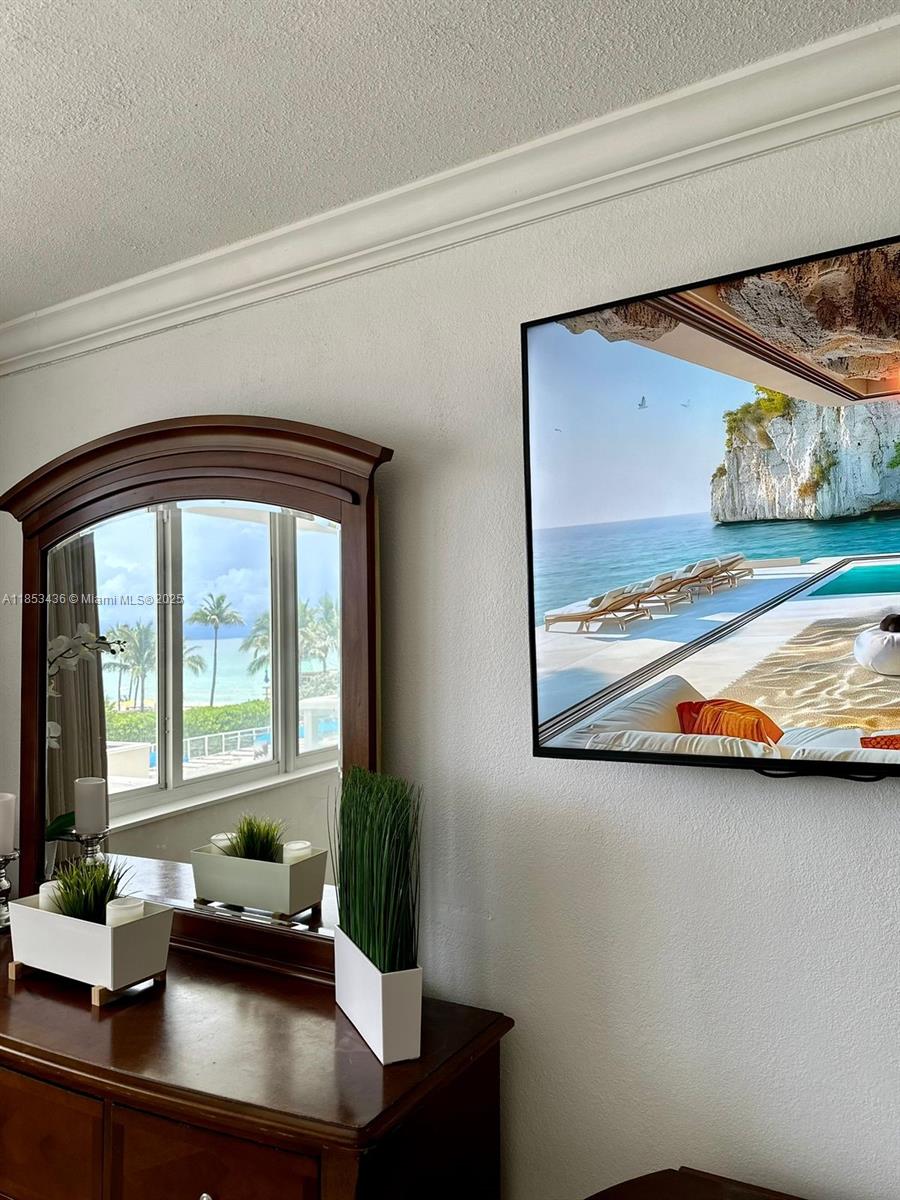 THE AVENTURA BEACH CLUB C - Residential