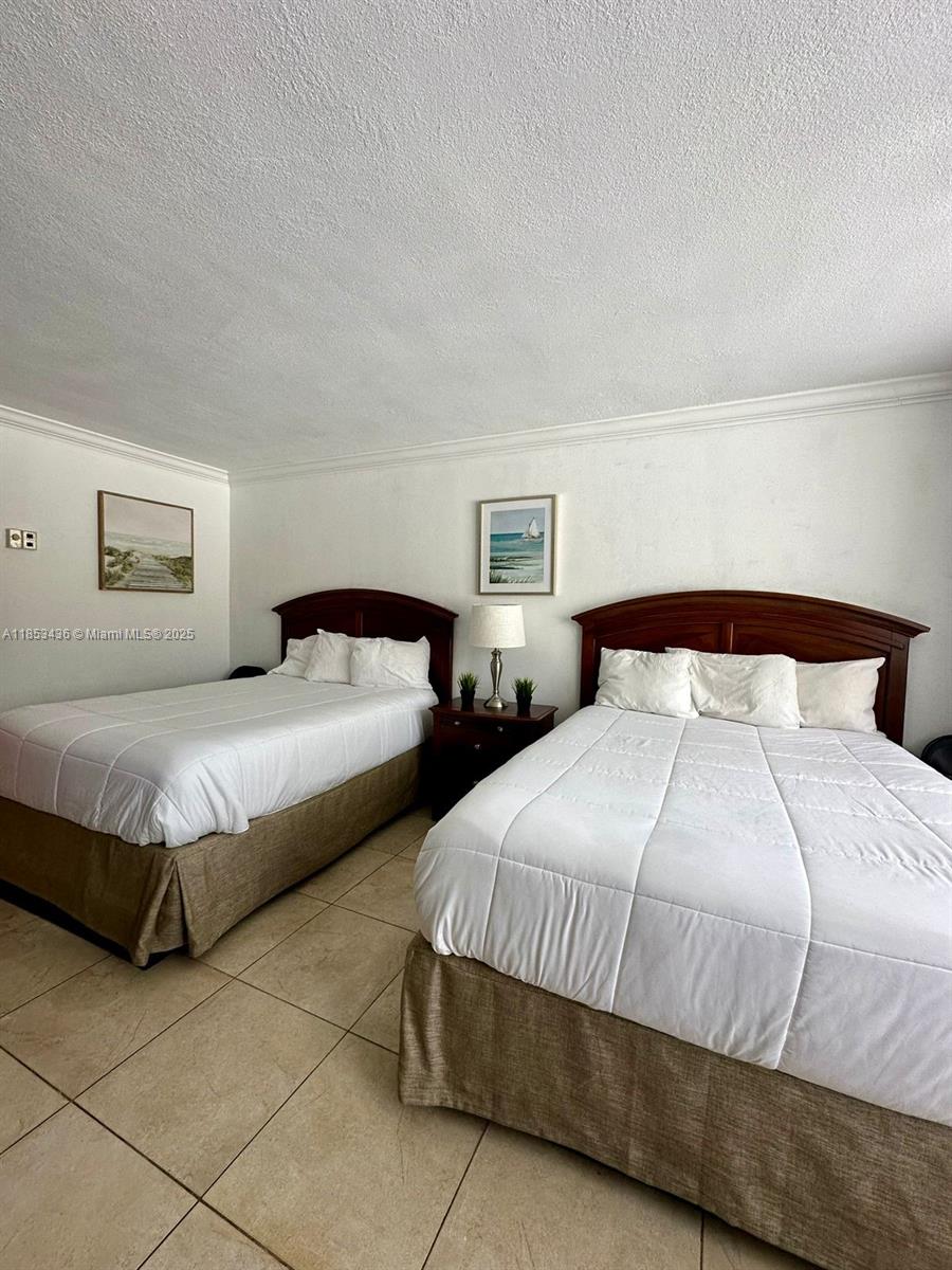 THE AVENTURA BEACH CLUB C - Residential