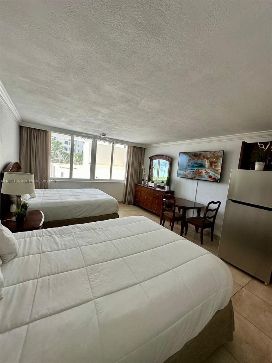 THE AVENTURA BEACH CLUB C - Residential