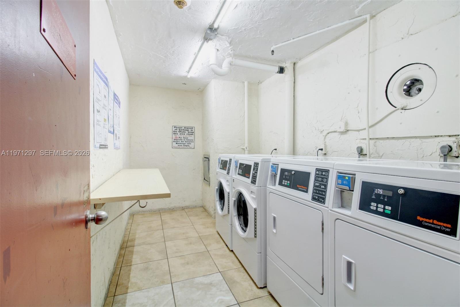 SUNSET VILLAS NO 3 CONDO - Residential