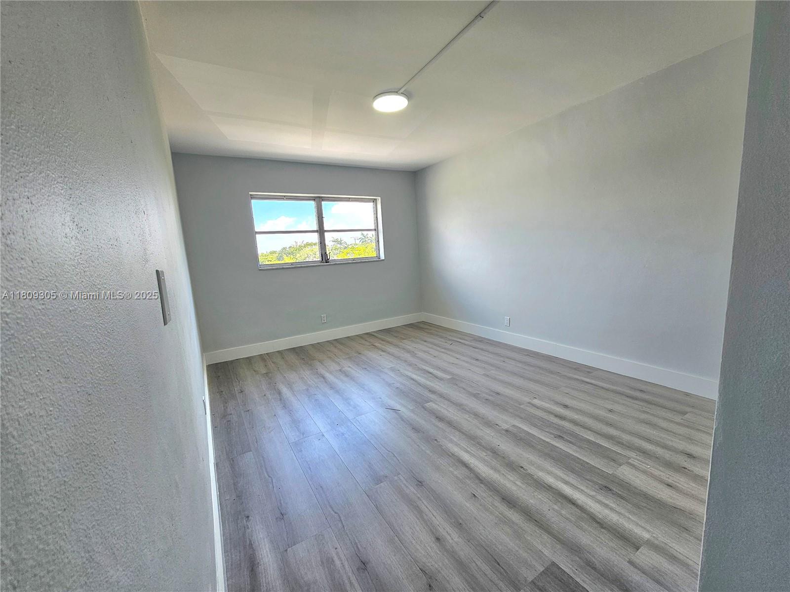 PARK SOUTH SEVEN INC COND - Residential