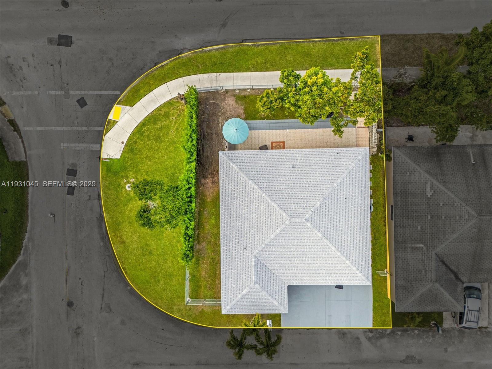 GREENWOOD VILLAS - Residential