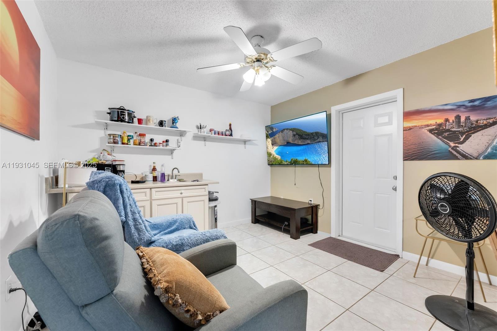 GREENWOOD VILLAS - Residential