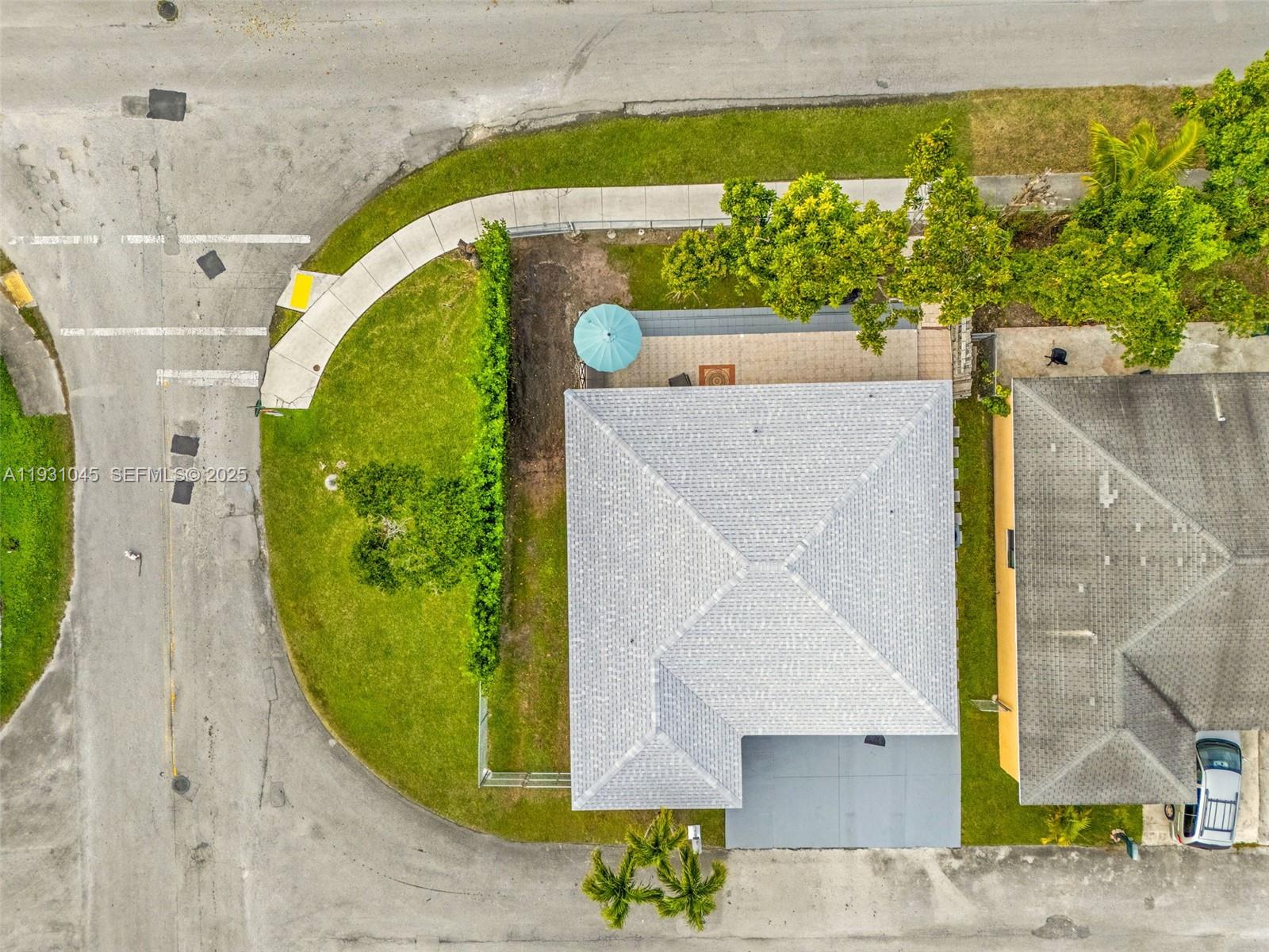 GREENWOOD VILLAS - Residential