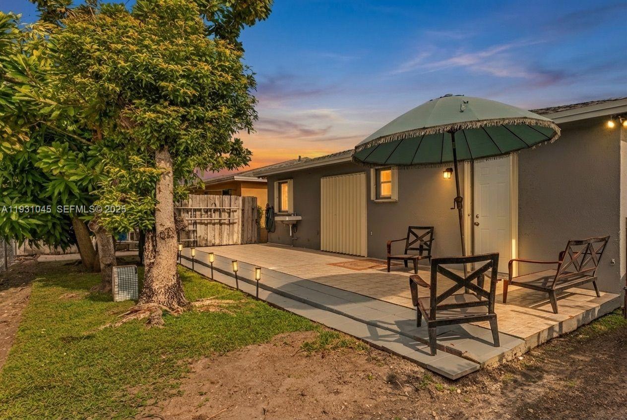 GREENWOOD VILLAS - Residential