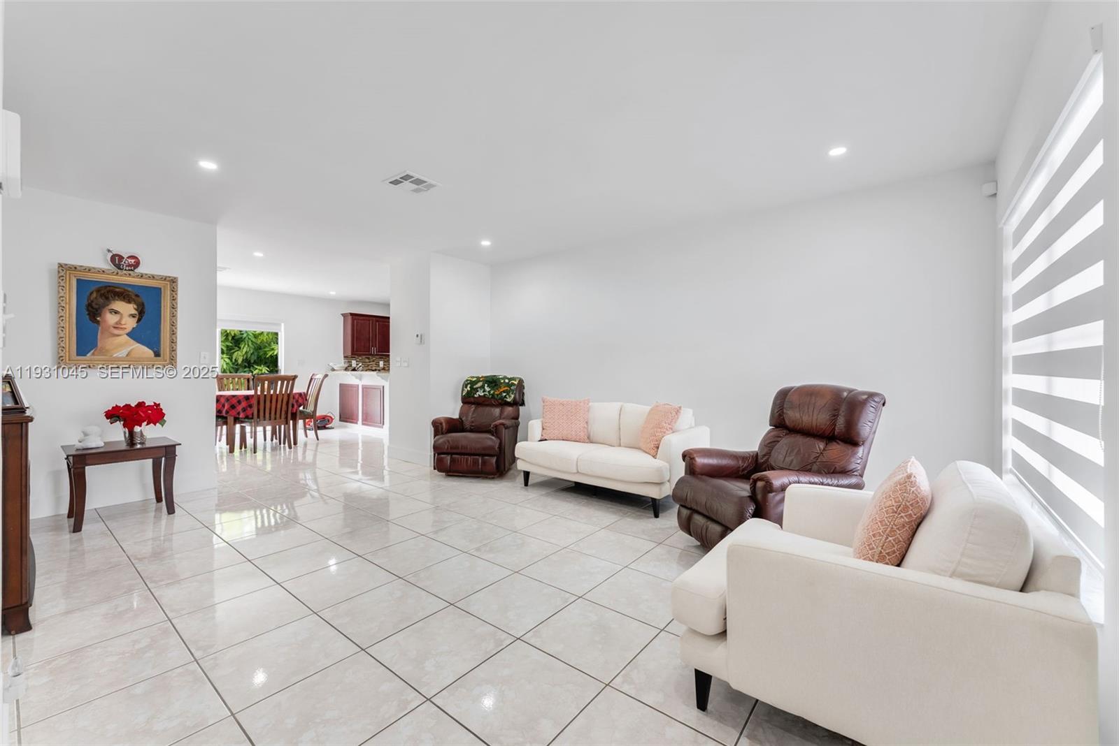 GREENWOOD VILLAS - Residential