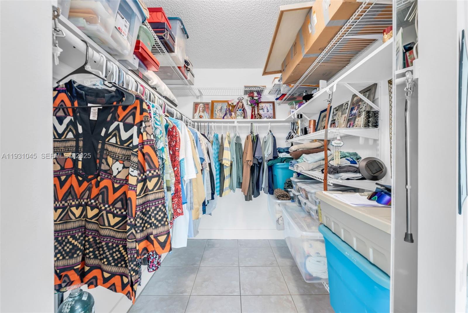 GREENWOOD VILLAS - Residential