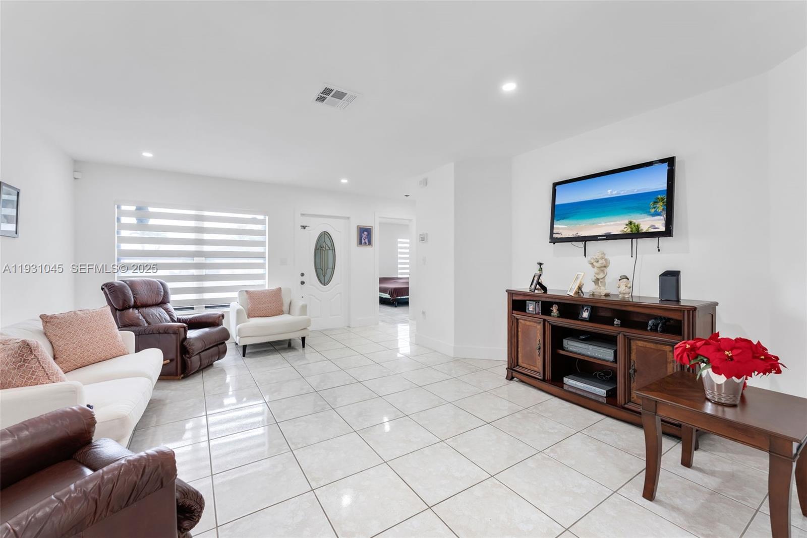 GREENWOOD VILLAS - Residential