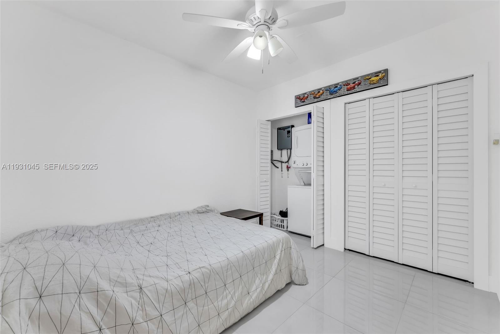 GREENWOOD VILLAS - Residential