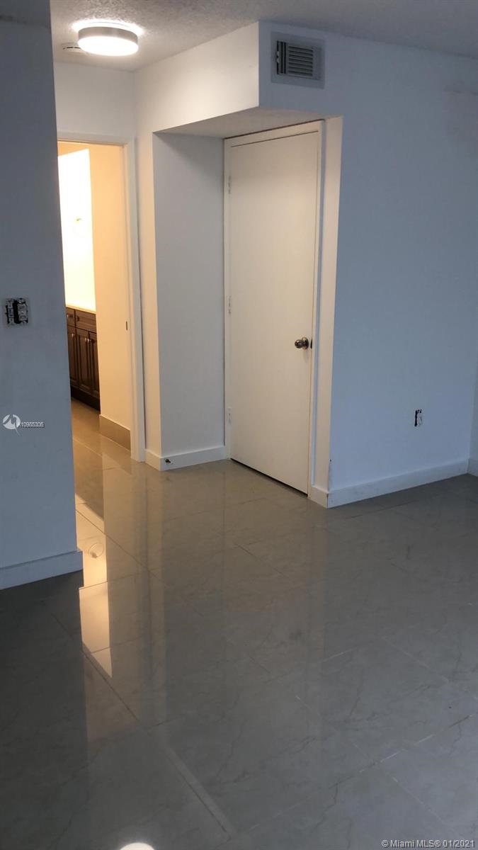 VILLA REAL CONDO NO 2 - Residential Lease