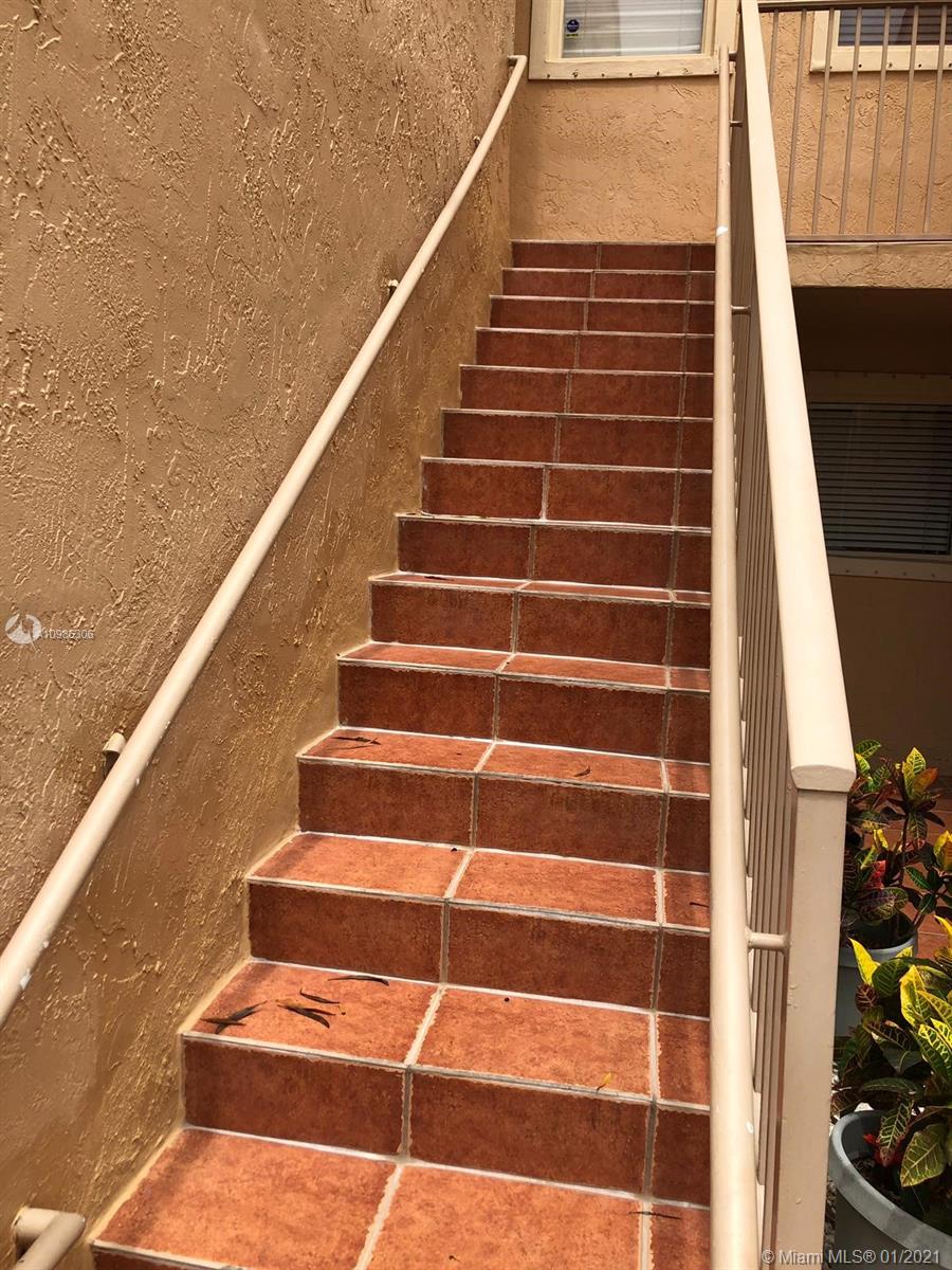 VILLA REAL CONDO NO 2 - Residential Lease