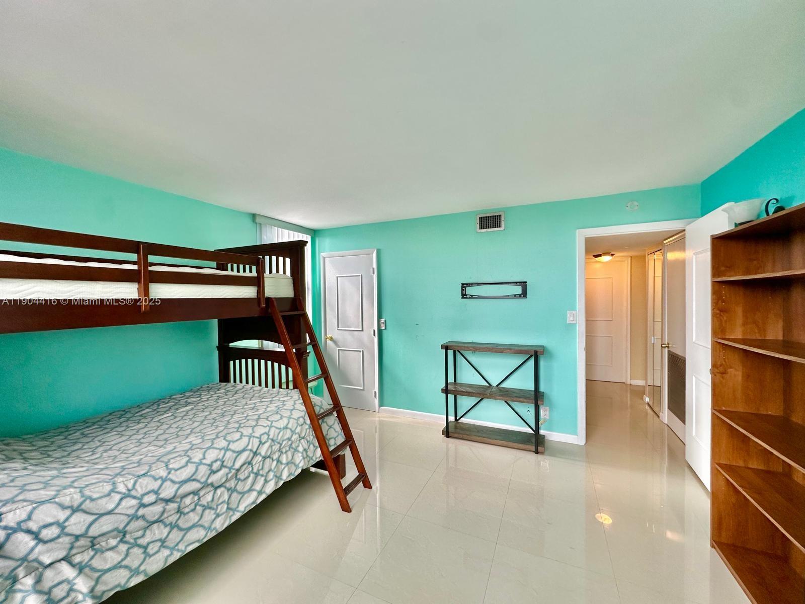 BRITANNIA AT QUADOMAIN CO - Residential Lease