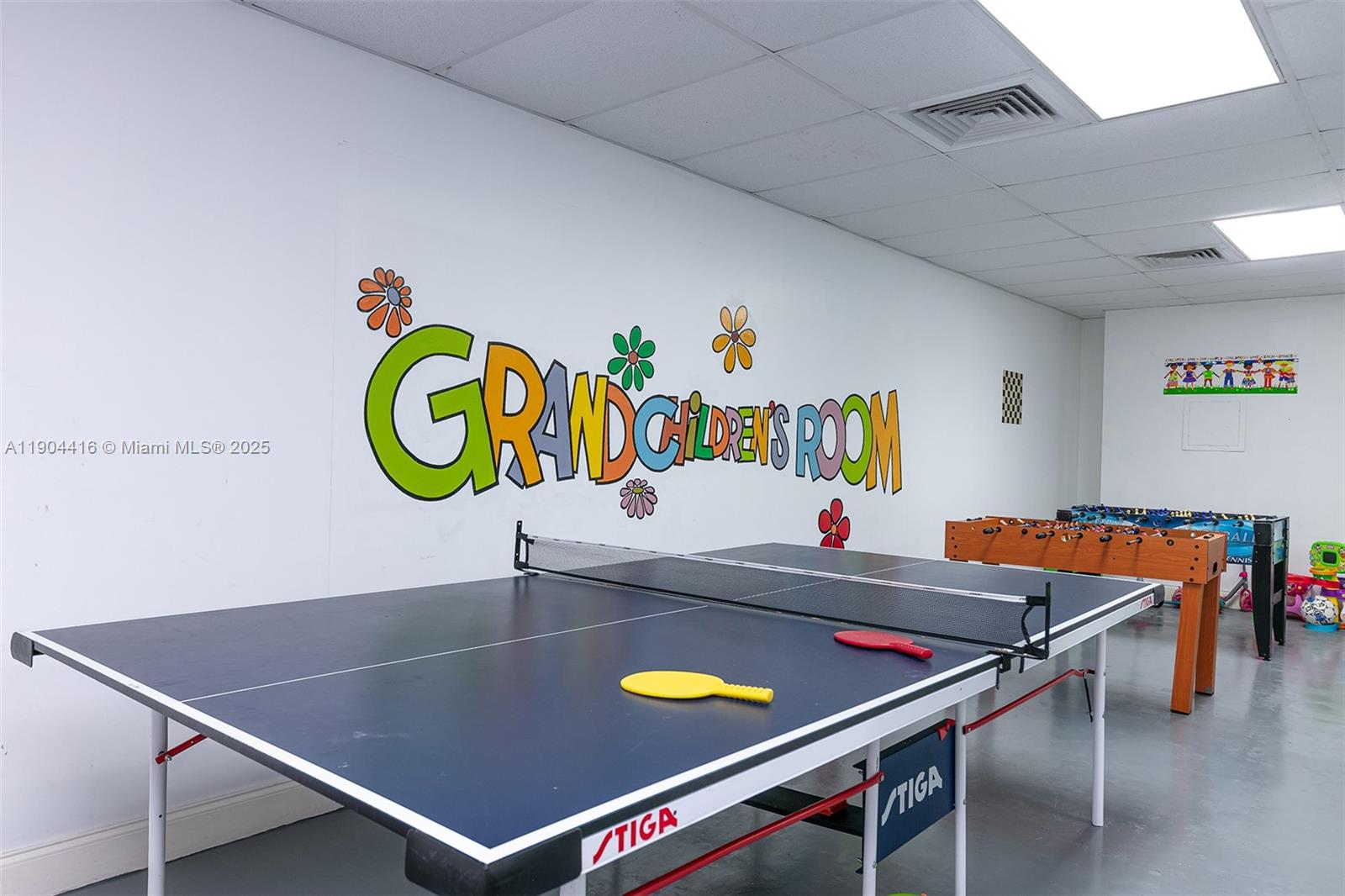 BRITANNIA AT QUADOMAIN CO - Residential Lease